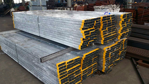 ����C�͸�